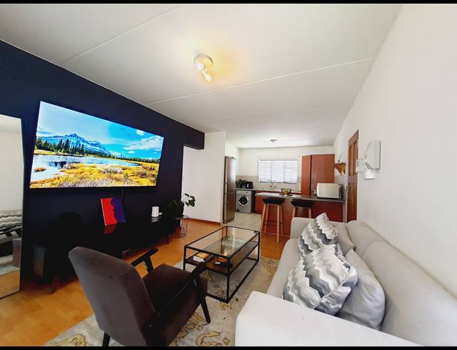 3 BEDROOM APARTMENT RENTED IN HALFWAY GARDENS